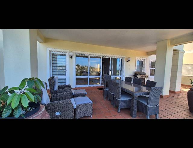 3 BEDROOM APARTMENT FOR SALE IN LA LUCIA